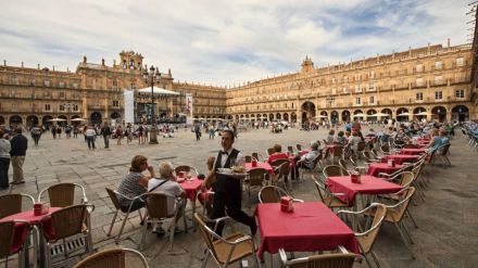 Salamanca alcanza récord histórico en turistas y pernoctaciones