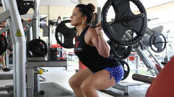 Dos o tres días por semana de musculación con cargas entre moderadas y altas reducen la presión arterial