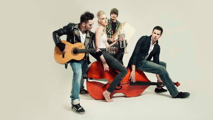 Entrevista a Jenny and the Mexicats