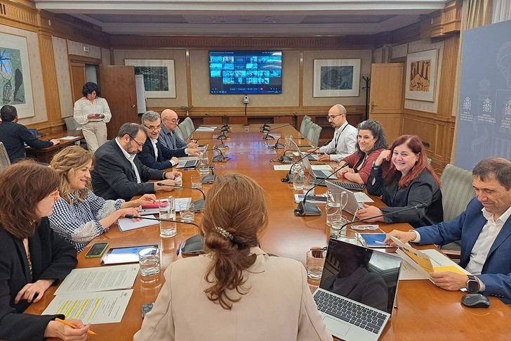 Sanidad creará un plan para enfrentar cortes de suministros esenciales