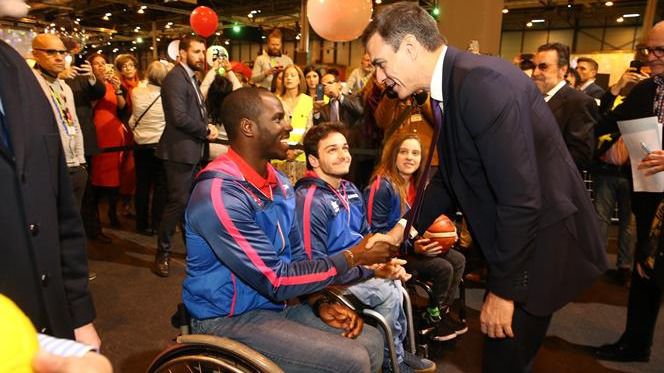 Pedro Sánchez mejorará los derechos de las personas con distintas capacidades