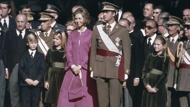 Así ha anunciado Juan Carlos I a Felipe VI que abandona España