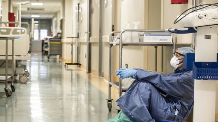 Al menos 1.500 enfermeras han perdido la vida a causa del Covid-19