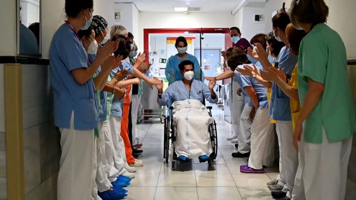 El Hospital Gregorio Marañón da el alta hospitalaria a su paciente 5.000 ingresado por Covid-19