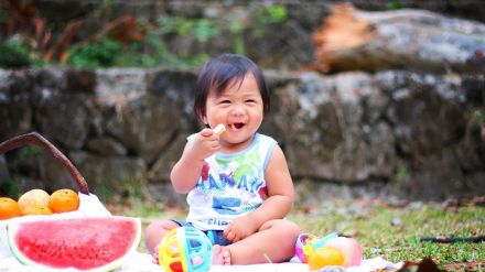 El 71% de los españoles que comen fruta y verdura a diario declara ser más feliz