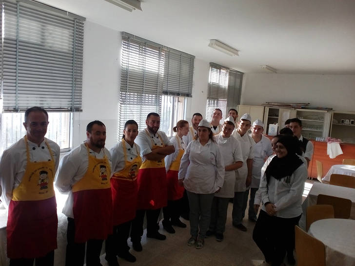 ESAH 'entrena' militares para cocinar en el Líbano