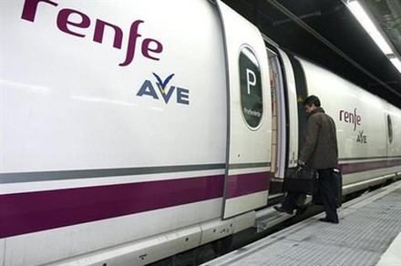 Renfe y autobuses ofrecen abonos gratuitos para mayo y junio con nueva fianza reducida