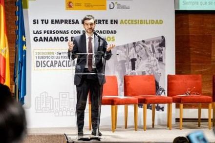 El ministerio destina más de 5 millones a ayudas educativas para personas con discapacidad