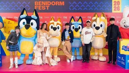 Inauguración del Benidorm Fest Junior enfocado en la familia y con Clan