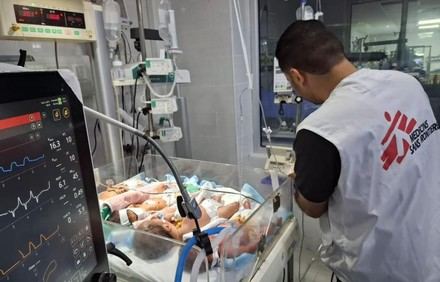 Crisis en Gaza: escasez de leche de fórmula para bebés en cuidados intensivos
