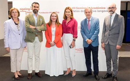Expertos analizan los retos de una sociedad con mayor longevidad