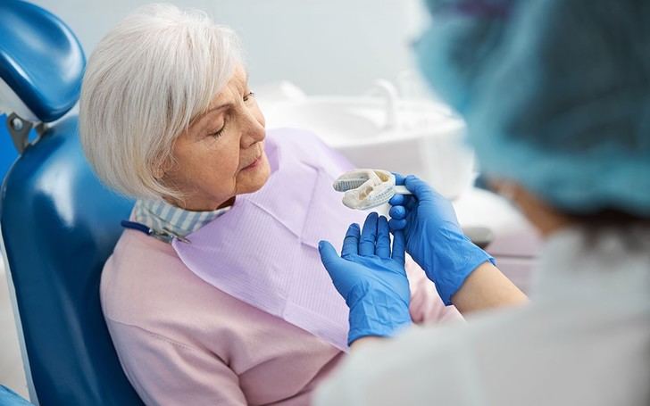 La PMP celebra la inclusión de mayores de 65 años en fondos para salud bucodental del SNS