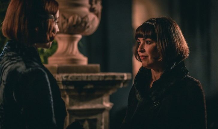 Elena y Lola buscan respuestas tras la misteriosa desaparición de Julio en 'La Favorita 1922'