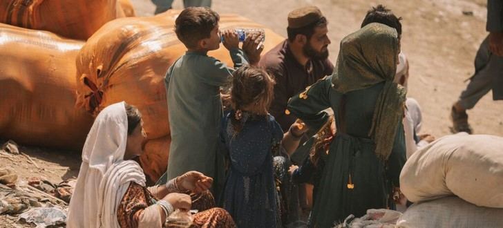 Más de 640,000 afganos regresan a su país desde Irán en condiciones críticas