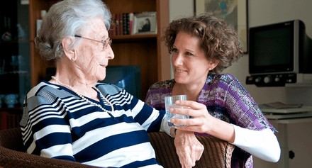 Consejos para ayudar a personas con Alzheimer en su vida diaria