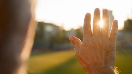 El fenómeno del ocaso en personas con demencia: cambios y preocupaciones al atardecer