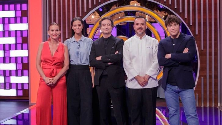 Victoria de Marichalar y Bertín Osborne acompañan a aspirantes en semifinal de MasterChef Celebrity 10
