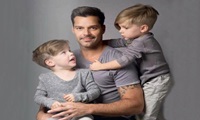 Ricky Martin va a por la niña