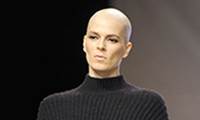 Bimba Bosé, radiante y segura sobre la pasarela